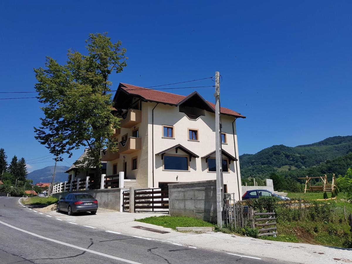 Heaven Guesthouse Corbeni Exterior foto