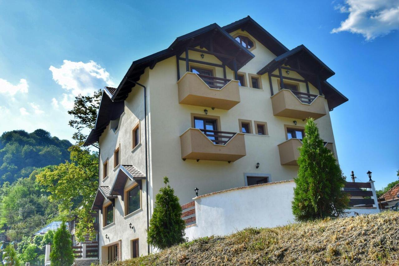 Heaven Guesthouse Corbeni Exterior foto